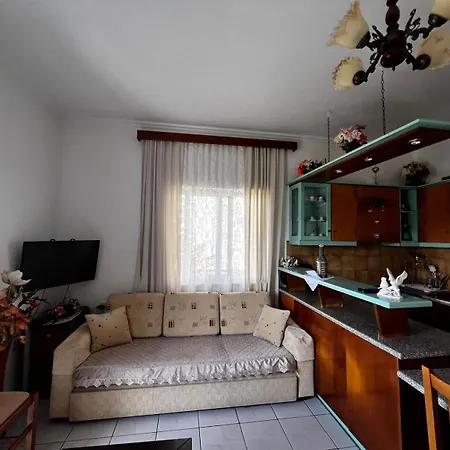 Sadik Apartment Ksamil
