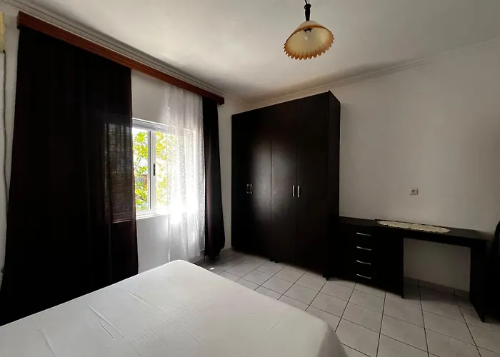 Sadik Apartment Ksamil